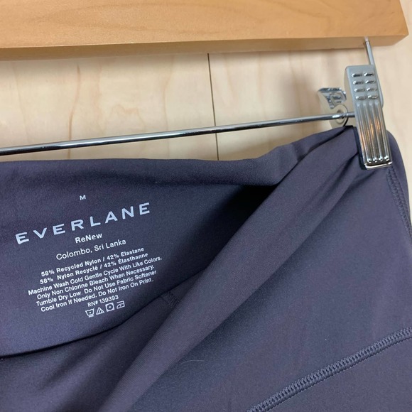 Everlane Women’s The Perform High-Rise Legging in Ink Gray Size Medium - Picture 5 of 5